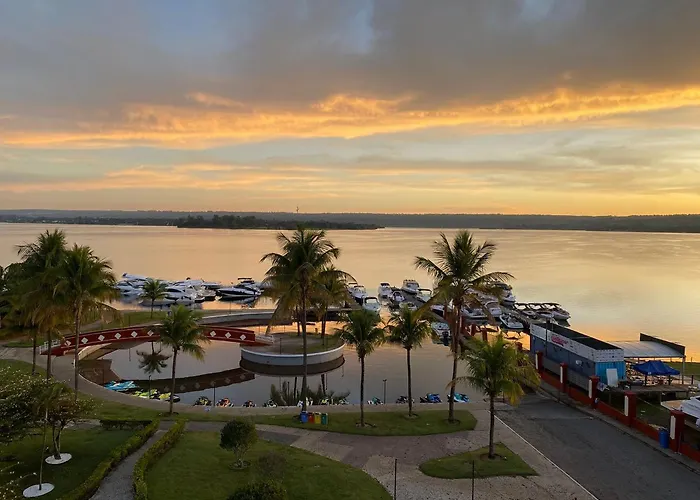 Flat Beira Lago No Centro De Bsb